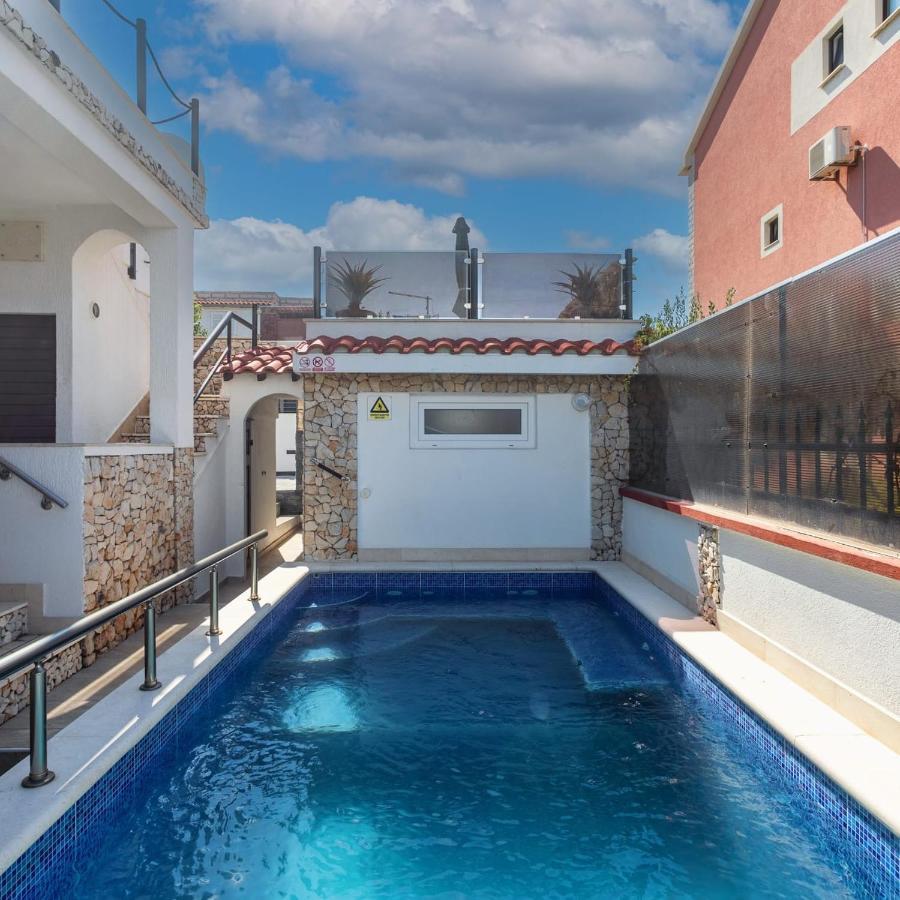 Holiday House Iva Slatine Exterior foto